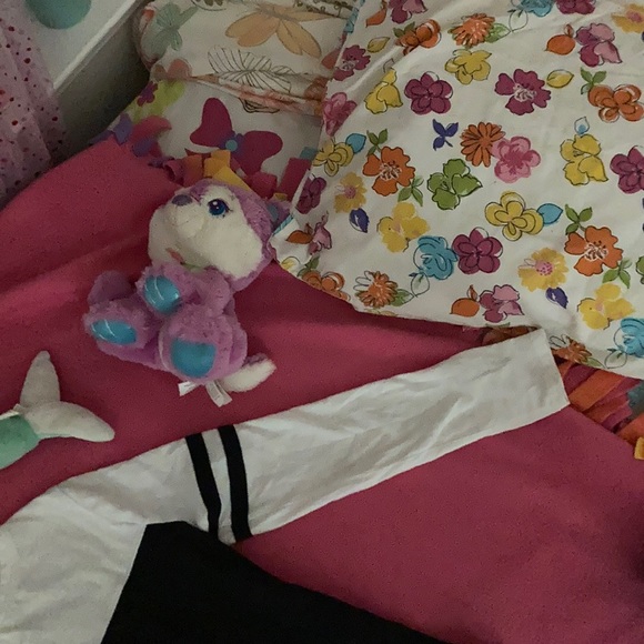 A black and white justice kids shirt - Picture 5 of 6